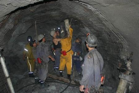 水满乡工程爆破中的危险因素分析以及应对工程爆破危险的措施